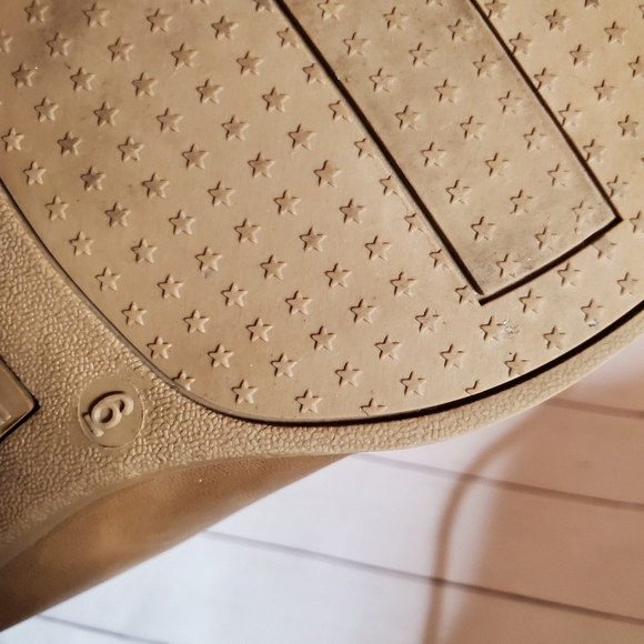 Booties - Picture 4 of 4